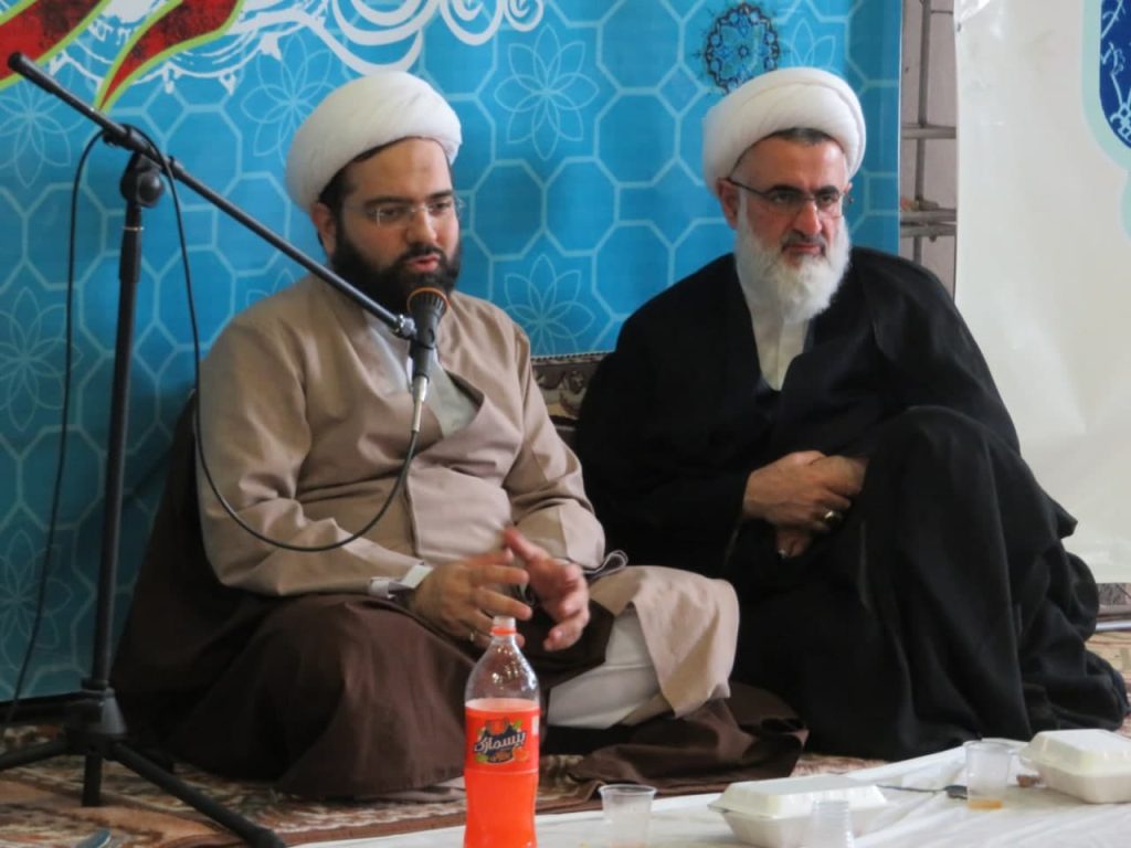 دور همی با حضور حجت الاسلام و المسلمین دکتر محمد حسین بیاتی