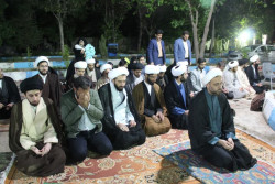 نماز جماعت و ضیافت افطار در حضور حجت الاسلام محسن روحانی