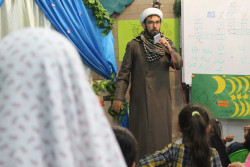 تصویر مبلغین مدرسه تخصصی فقه امام کاظم علیه السلام در حرم شاهچراغ