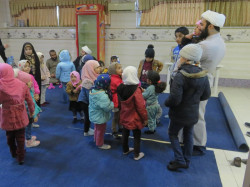 حجت الاسلام و المسلمین شاهپوری در اردوی یک روزه خانوادگی مدرسه در اردوگاه 15 خرداد قم