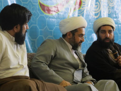 حجج اسلام و المسلمین وکیل پور، خواجوی و استاد گرامی جناب آقای کمالی نیا