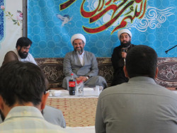 حجج اسلام و المسلمین وکیل پور، خواجوی و استاد گرامی جناب آقای کمالی نیا