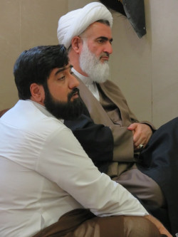 حضرات استاد محمد حسن گلی شیردار و محمد علی کمالی نیا در دورهمی طلاب پایه هشتم با مدیریت مدرسه