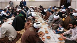 سفره اطعام پایان جشن میلاد حضرت زهرا و روز زن سفره اطعام پایان جشن میلاد حضرت زهرا و روز زن