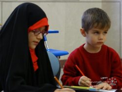 مراسم جشن میلاد حضرت زهرا سلام الله علیها - غرفه کودک مراسم جشن میلاد حضرت زهرا سلام الله علیها - غرفه کودک