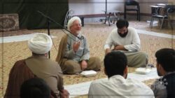 دورهمی طلبگی با حضور حاج آقای لطیفی از اساتید حوزه علمیه قم دورهمی طلبگی با حضور حاج آقای لطیفی از اساتید حوزه علمیه قم